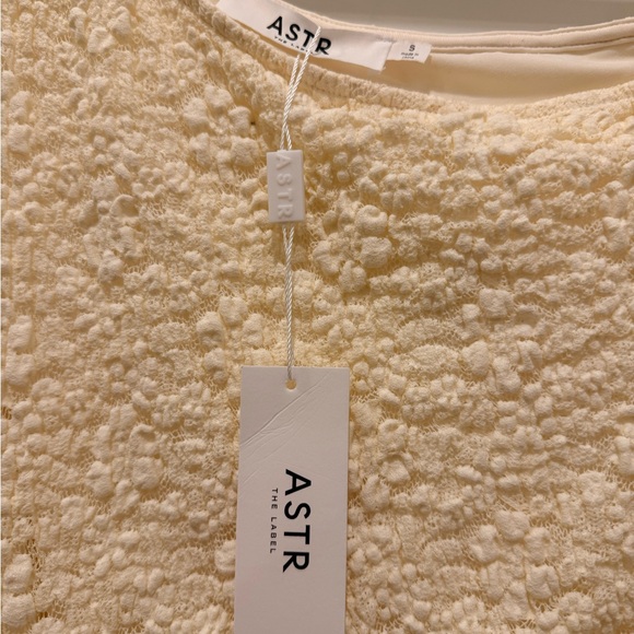 Astr Cream Textured One-Shoulder Dress - Picture 2 of 12